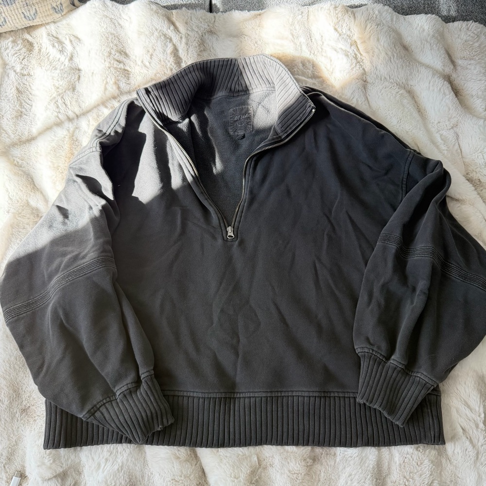 Aerie women’s Dark black Zip-Up Sweater